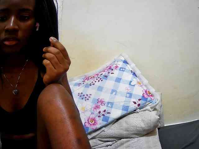 petite-tasha webcam
