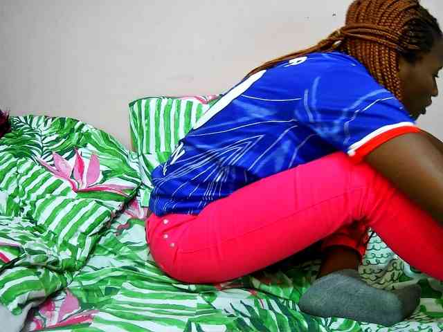 petite-tasha webcam