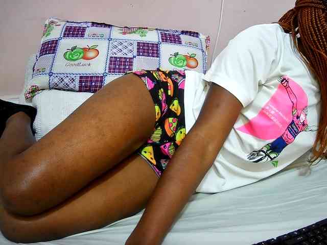petite-tasha webcam