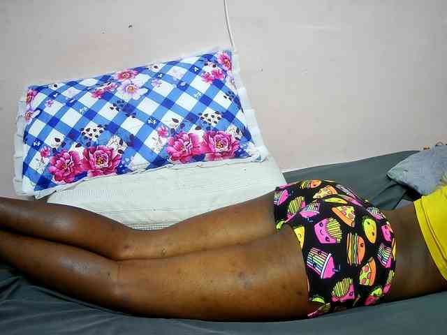 petite-tasha webcam