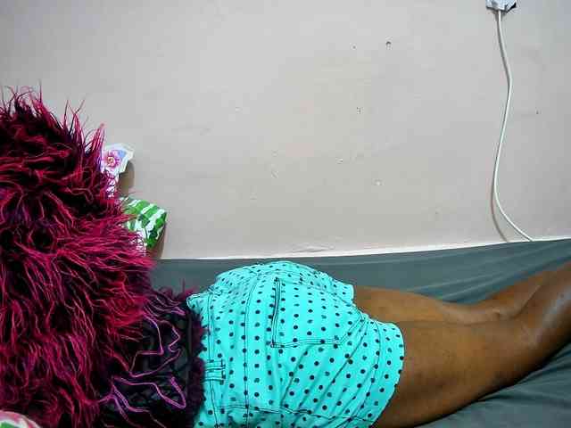 petite-tasha webcam