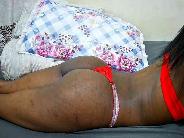 petite-tasha webcam