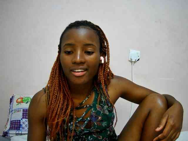petite-tasha webcam