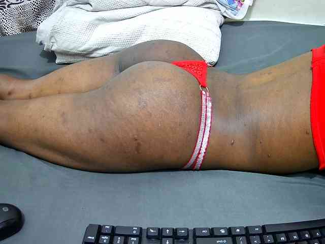 petite-tasha webcam