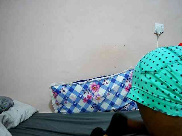 petite-tasha webcam