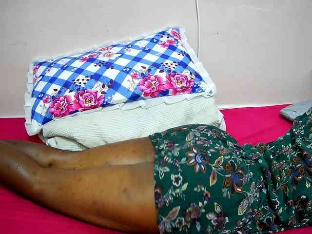 petite-tasha webcam