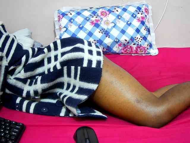 petite-tasha webcam