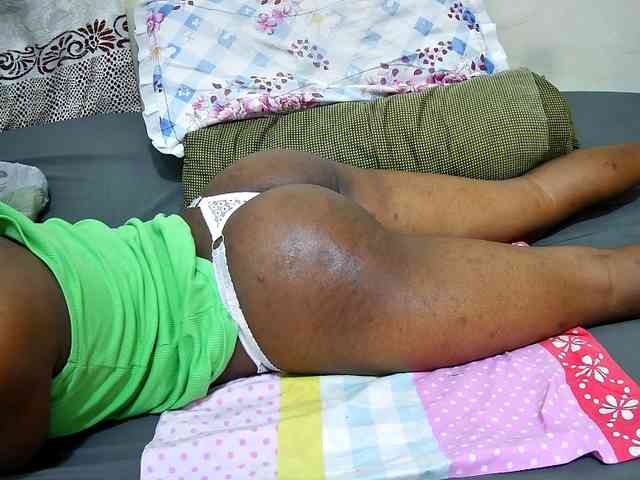 petite-tasha petite-tasha