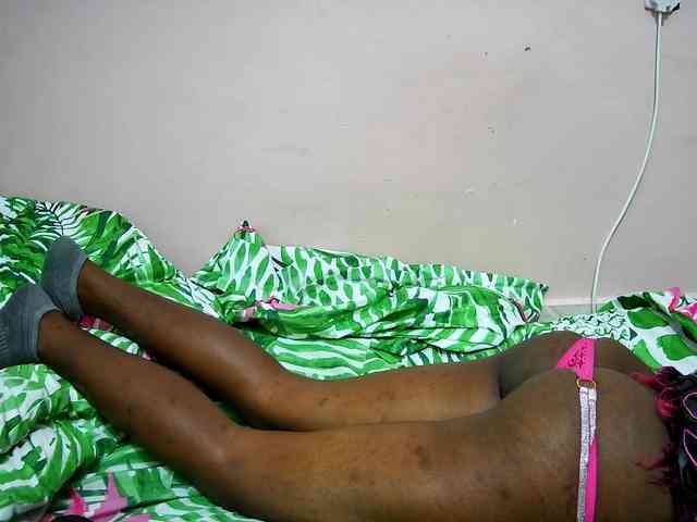 petite-tasha webcam