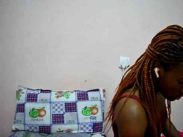 petite-tasha webcam