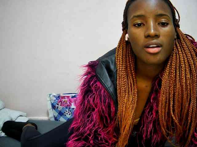 petite-tasha webcam