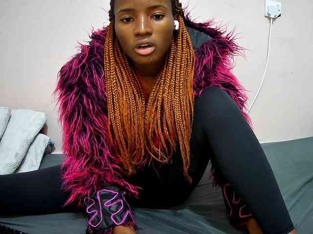 petite-tasha webcam