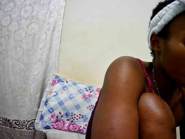 petite-tasha webcam