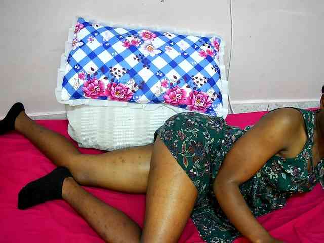 petite-tasha webcam