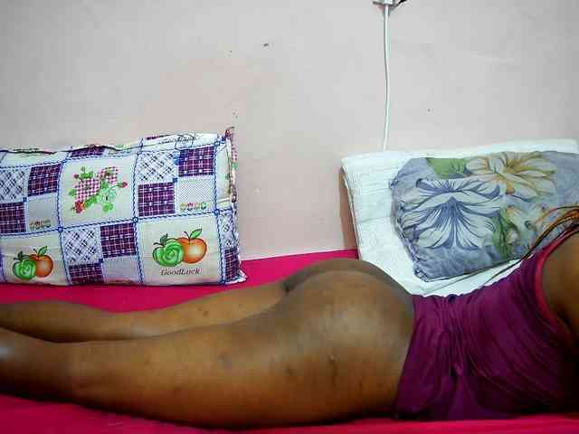 petite-tasha webcam
