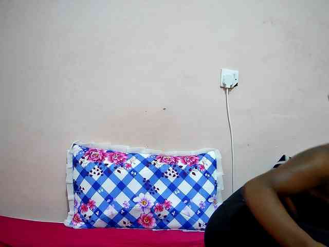 petite-tasha webcam