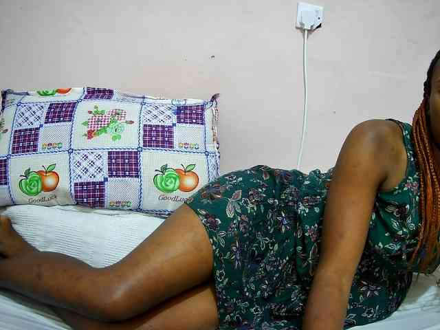 petite-tasha webcam