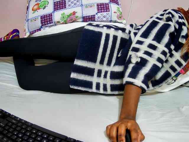 petite-tasha webcam