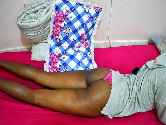 petite-tasha webcam