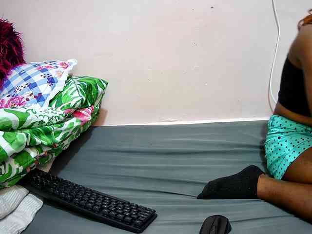 petite-tasha webcam