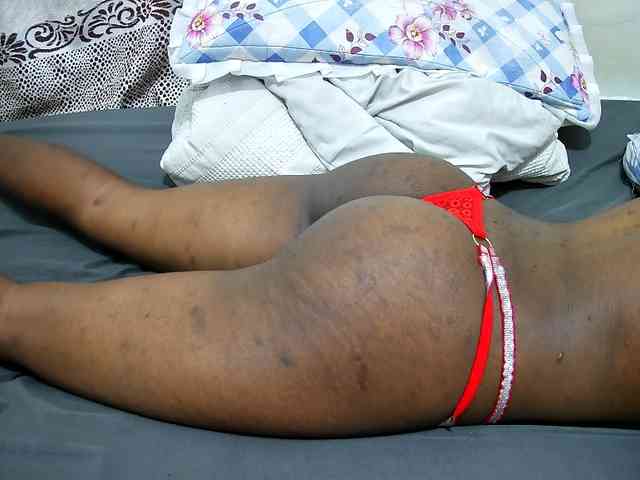 petite-tasha webcam
