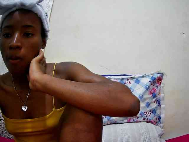 petite-tasha webcam