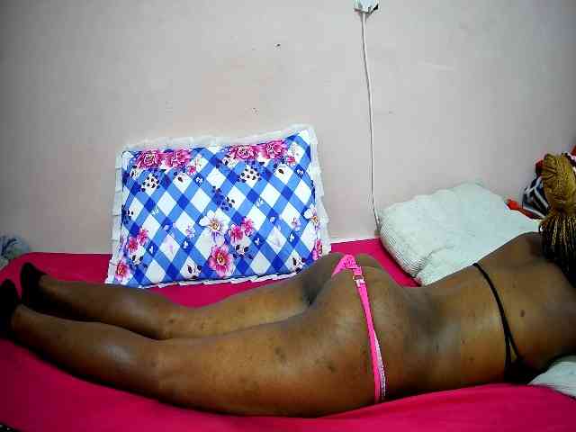 petite-tasha webcam
