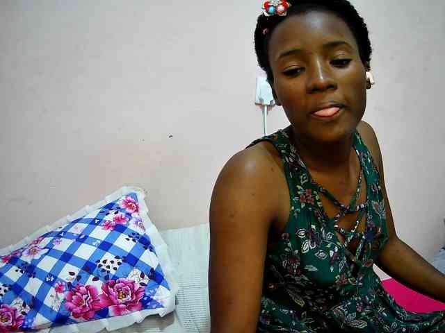 petite-tasha webcam