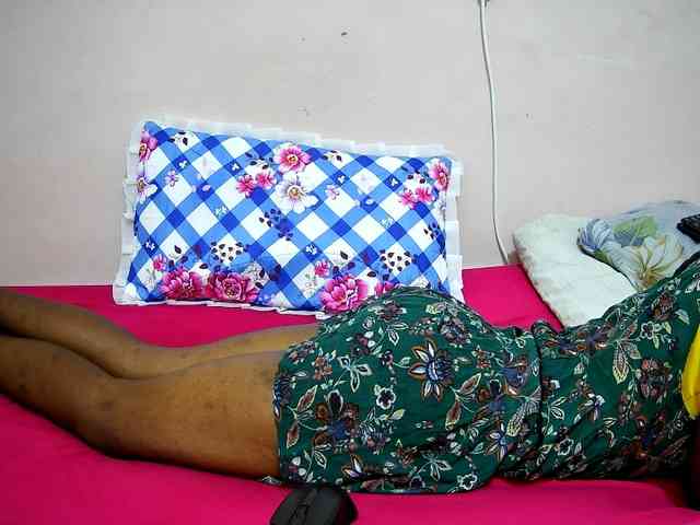 petite-tasha webcam