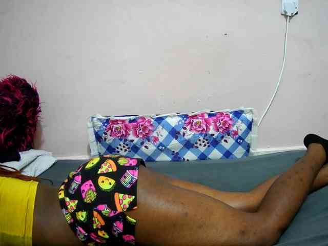 petite-tasha Live Webcam on BongaCams