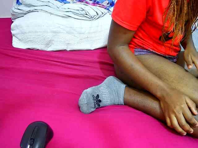 petite-tasha webcam