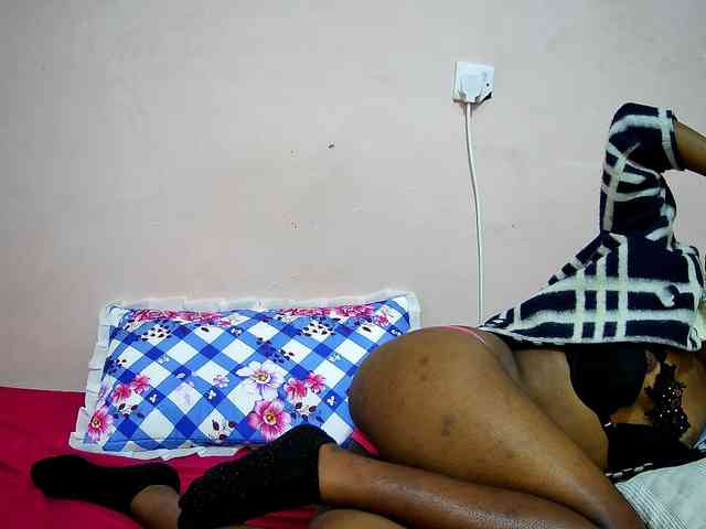 petite-tasha webcam