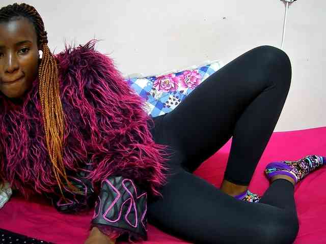 petite-tasha webcam