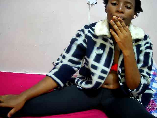 petite-tasha webcam
