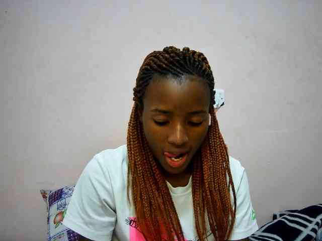 petite-tasha webcam