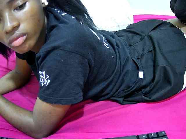petite-tasha webcam