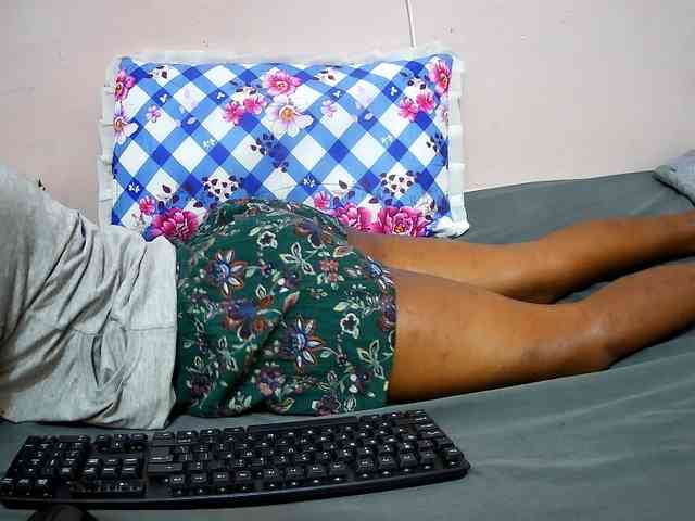 petite-tasha webcam