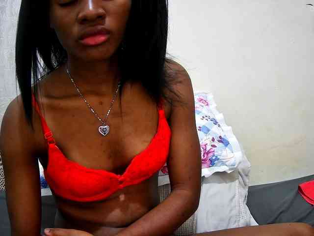 petite-tasha webcam