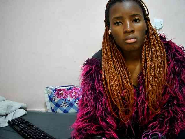 petite-tasha webcam