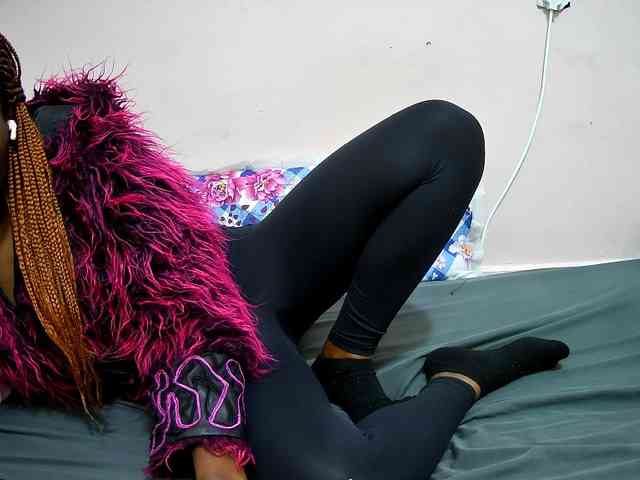 petite-tasha webcam