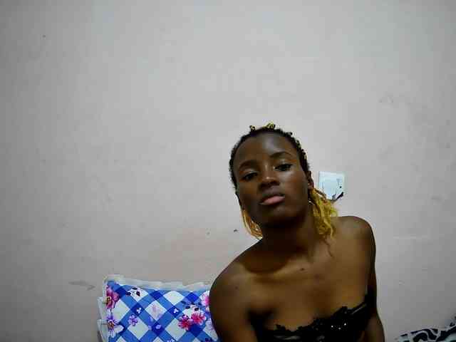 petite-tasha webcam
