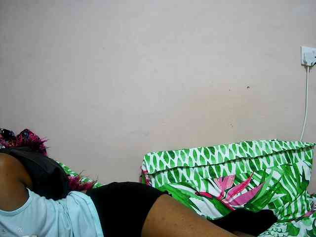 petite-tasha webcam