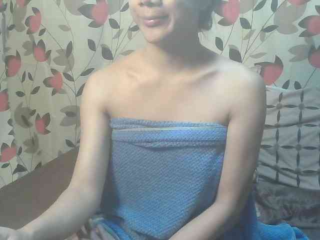 Francelle143ts Live Webcam on BongaCams