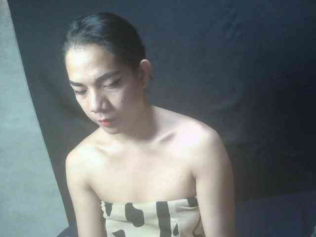 Francelle143ts Live Webcam on BongaCams