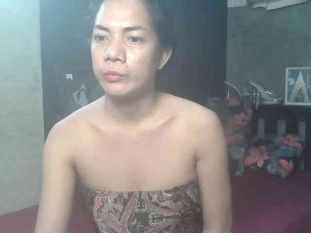 Francelle143ts Live Webcam on BongaCams