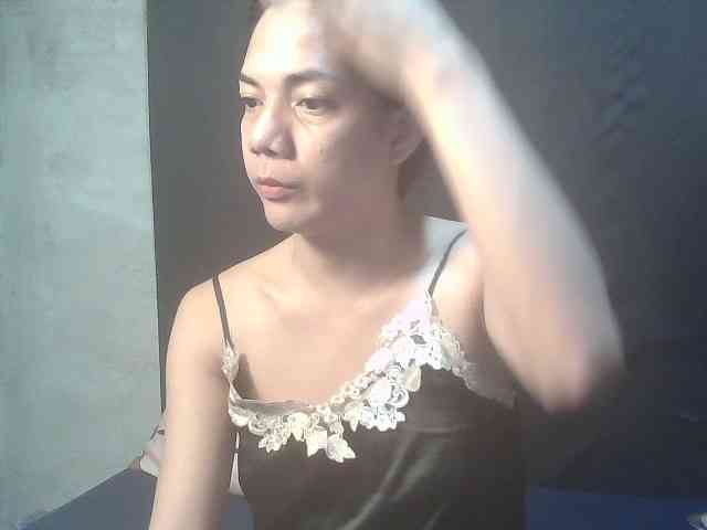 Francelle143ts Live Webcam on BongaCams