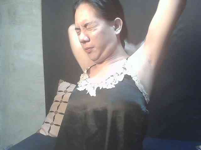 Francelle143ts Live Webcam on BongaCams