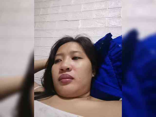 Sofia-xoxo webcam