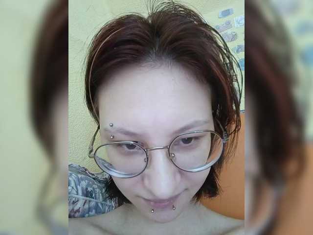 jillari's BongaCams show and profile