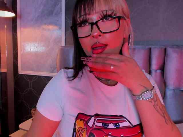 Janette-Jones webcam